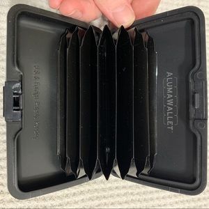 RFID AlumaWallet Hard Sided Card Case Wallet